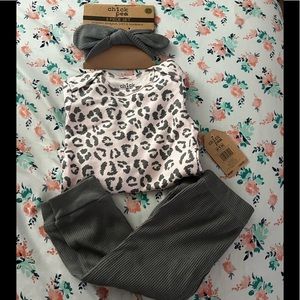 NWT Babygirl Chick Pea Outfit